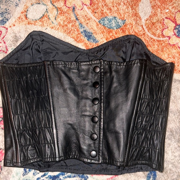 Women's Vintage Leather Top - Picture 3 of 5